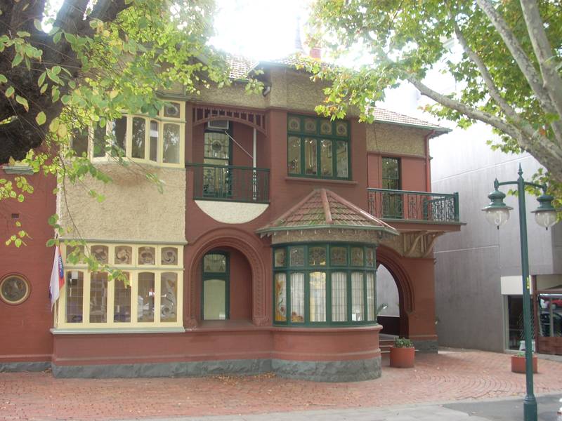 IMPRESSIVE FIRST FLOOR OFFICE Picture