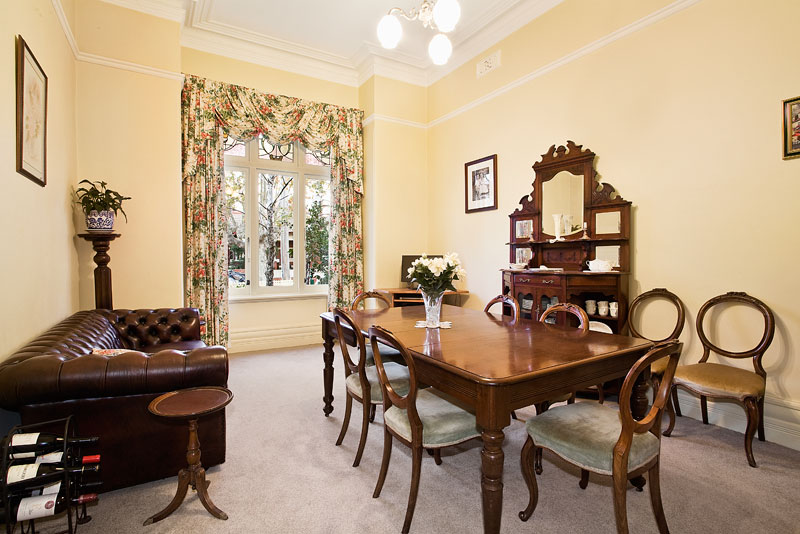 ELEGANT EDWARDIAN Picture 2