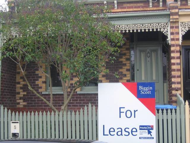 KEYS IN OFFICE @ 305 HIGH STREET, PRAHRAN & 8 FITZROY STREET, ST KILDA Picture 1