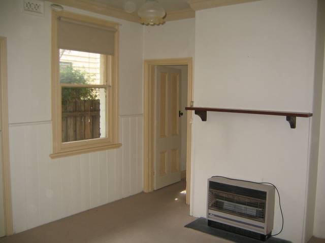 KEYS IN OFFICE @ 305 HIGH STREET, PRAHRAN & 8 FITZROY STREET, ST KILDA Picture 2