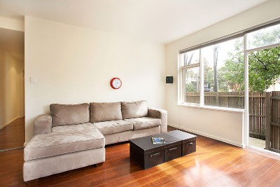 STYLISH 3 BEDROOM APARTMENT WITH LARGE COURTYARD Picture STYLISH 3 BEDROOM APARTMENT WITH LARGE COURTYARD Picture