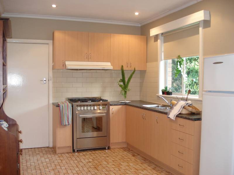 Call Hsiu Chen 0403 187 386 for appointments Picture 2