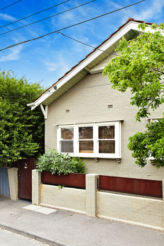 A GREAT LIFESTYLE.... AND EVEN BETTER LOCATION! Picture 2