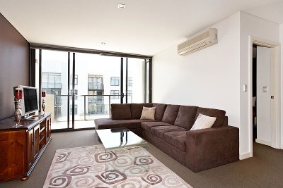 RESORT STYLE LIVING - EXCITEMENT PLUS!! Picture