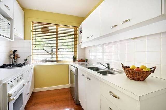 OPEN FOR INSPECTION SATURDAY 23RD JANUARY 2010 @ 3.30-3.45PM Picture 3