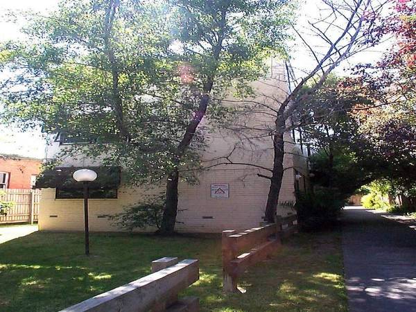 KEYS IN OFFICE @ CHAPEL STREET Picture 1