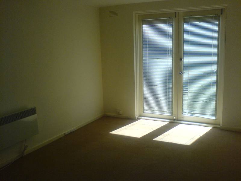 KEYS IN OFFICE @ HIGH STREET, PRAHRAN & OPEN FOR INSPECTION SATURDAY 20TH JUNE @ TBA Picture 3