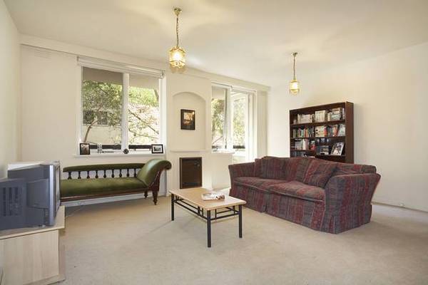 Leafy Avenue Living Picture 1