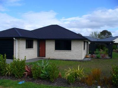 Lovely Town House Picture Lovely Town House Picture