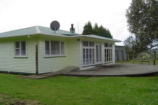 CLOSE TO WAIPAPA Picture 2