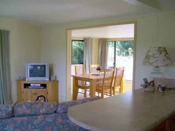 Gorgeous Holiday Accommodation Picture 2