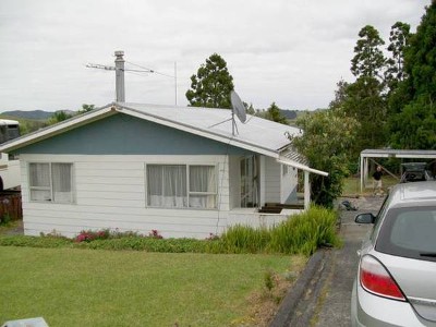 Rental in Haruru Falls Picture