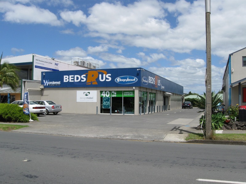 PRIME LOCATION Picture 1