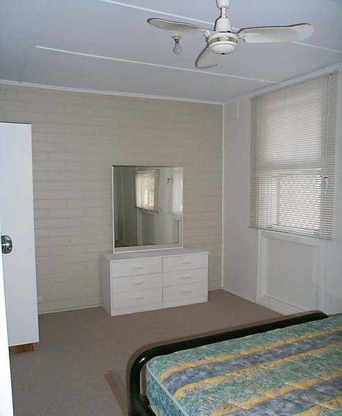 Fully Furnished Picture 3