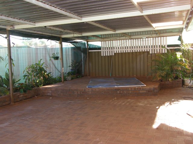 STRONG INVESTMENT OPPORTUNITY - COMPANY LEASE Picture 3