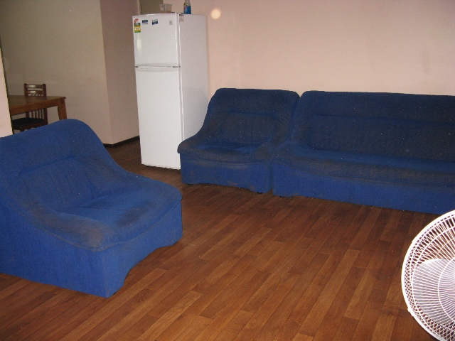 BE QUICK! WON'T LAST LONG Picture 3