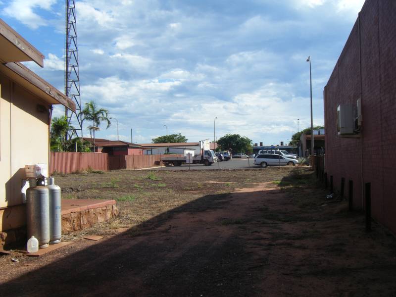 Opportunity Knocks - CBD Zoning, Port Side Location! Picture 2