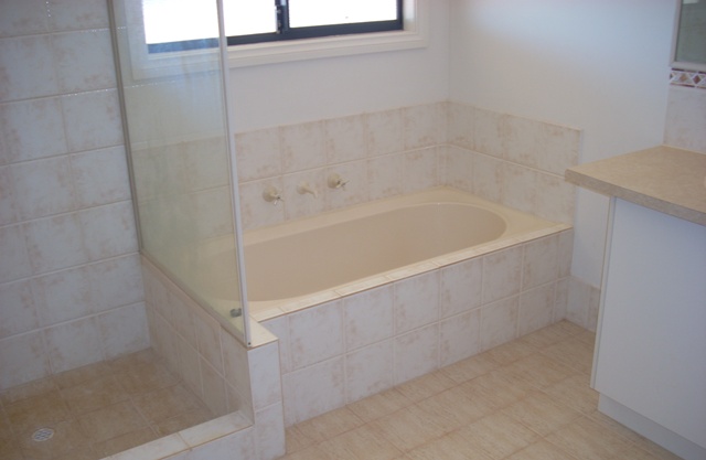 Quiet, rural setting, ideal for a family. Picture 3