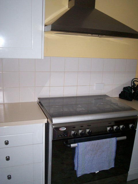 Fully furnished family home Picture 2
