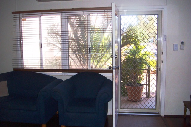 OCEAN VIEWS Picture 3