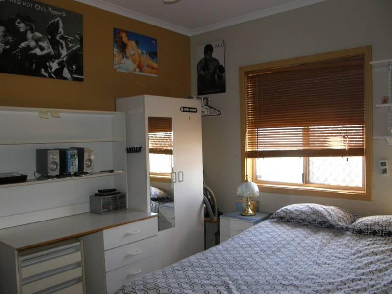 ENTER THE MARKET HERE Picture 3