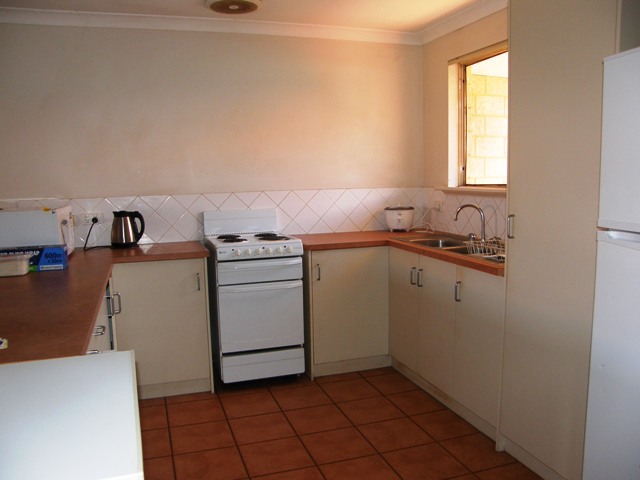 JUST BACK ON THE MARKET Picture 2