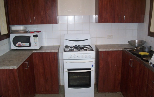 Neat and tidy Family home Picture 2