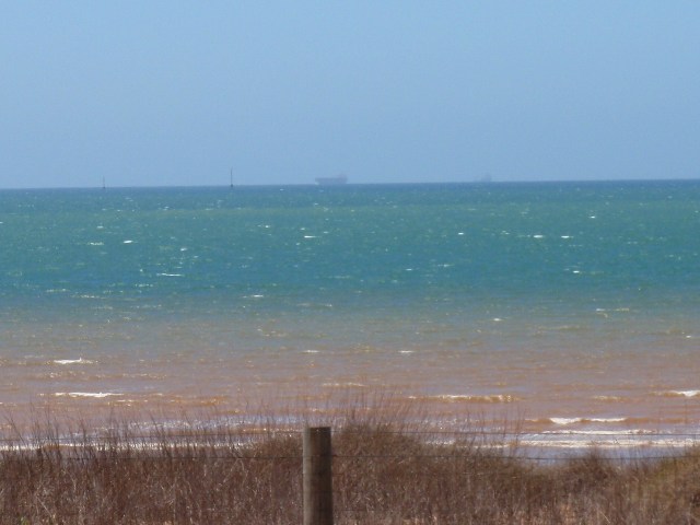 A Stones throw from the Ocean Picture 2