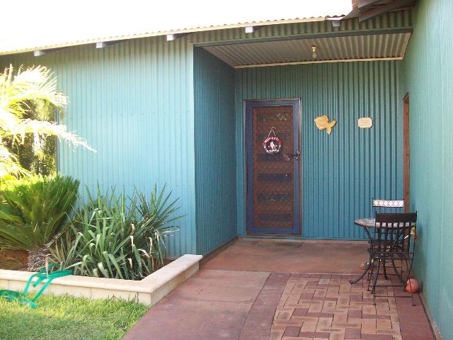 Executive home Picture 1