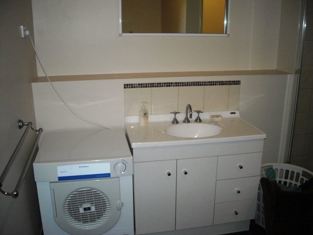 Central to Everything! Picture 3