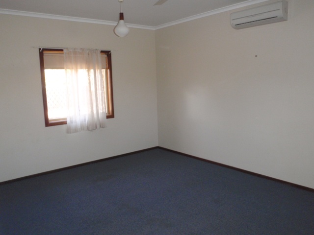 Neat and tidy home Picture 3