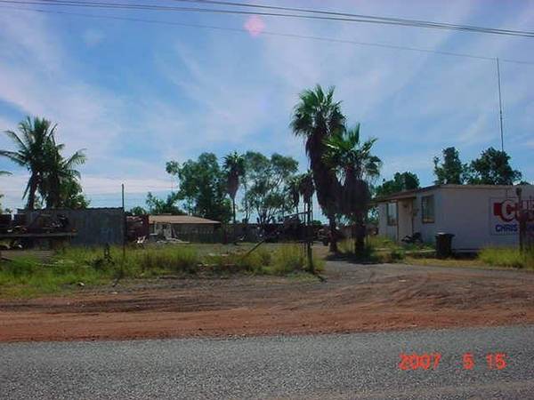 Wedgefield Gem with heaps of Accommodation Picture 2