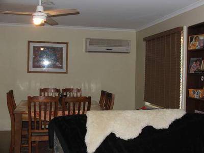 Rare find with 5 bedrooms Picture