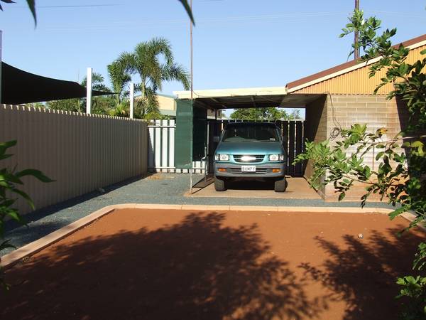 Neat Brick Home Picture 2