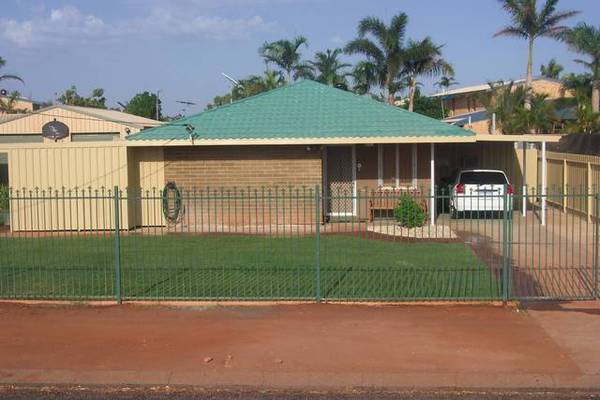 This Property Ticks all the Boxes Picture 2