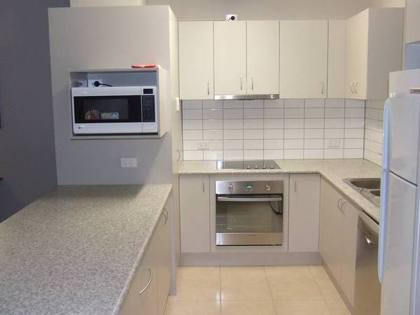 Hi Quality - Hi Rise - 10.5% RETURN Picture 2