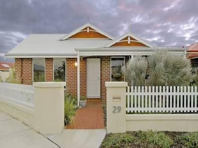 ***IT'S JUST BEAUTIFUL**** Picture