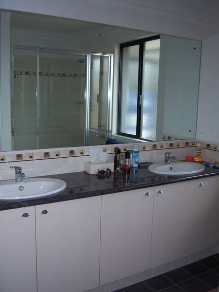 NEW TO MARKET-ROSS NORTH HOME Picture 3