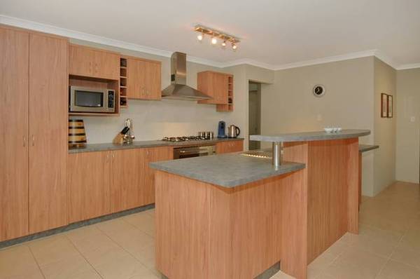 Dream House, Dream Location Picture 2