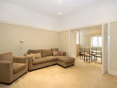 SEMI-SIZED APARTMENT Picture