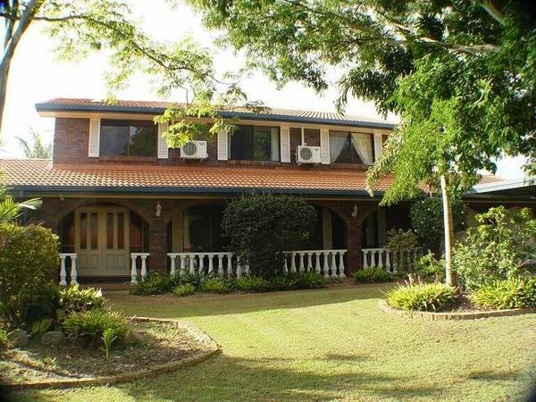 Large Family Home Picture 1