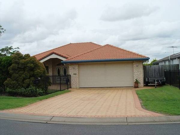 Privacy, Views and Breezes Picture 1