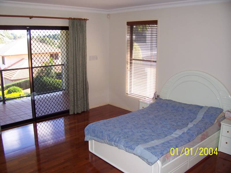 Spectacular Family Home with Ducted Air Conditioning! Picture 3