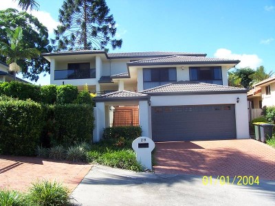 Spectacular Family Home with Ducted Air Conditioning! Picture