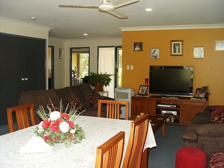 Owner Occupied Living Picture 3