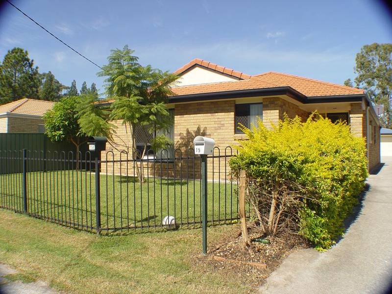 Low Maintenance Living! Picture 1