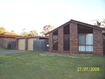 Located Close to Transport & Schools Picture