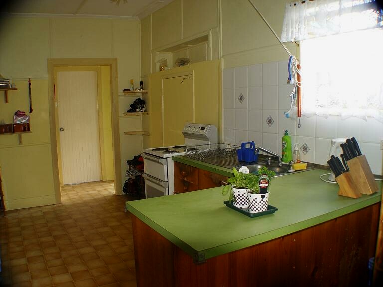 Live In or Rent Out! Picture 2