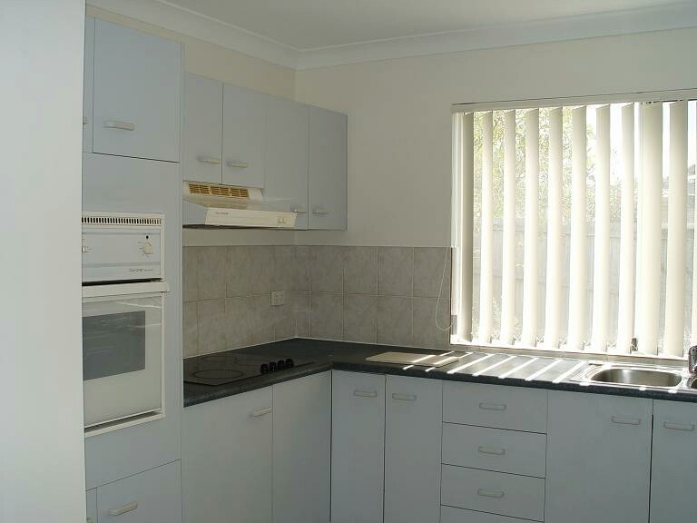 Perfect Location Picture 3