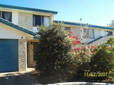 Secure Complex with Pool Picture Secure Complex with Pool Picture